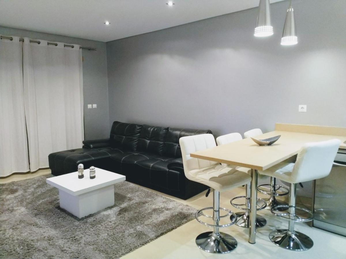 Apartamento T2 Eucalipto 2A Olhos de Agua  Ngoại thất bức ảnh