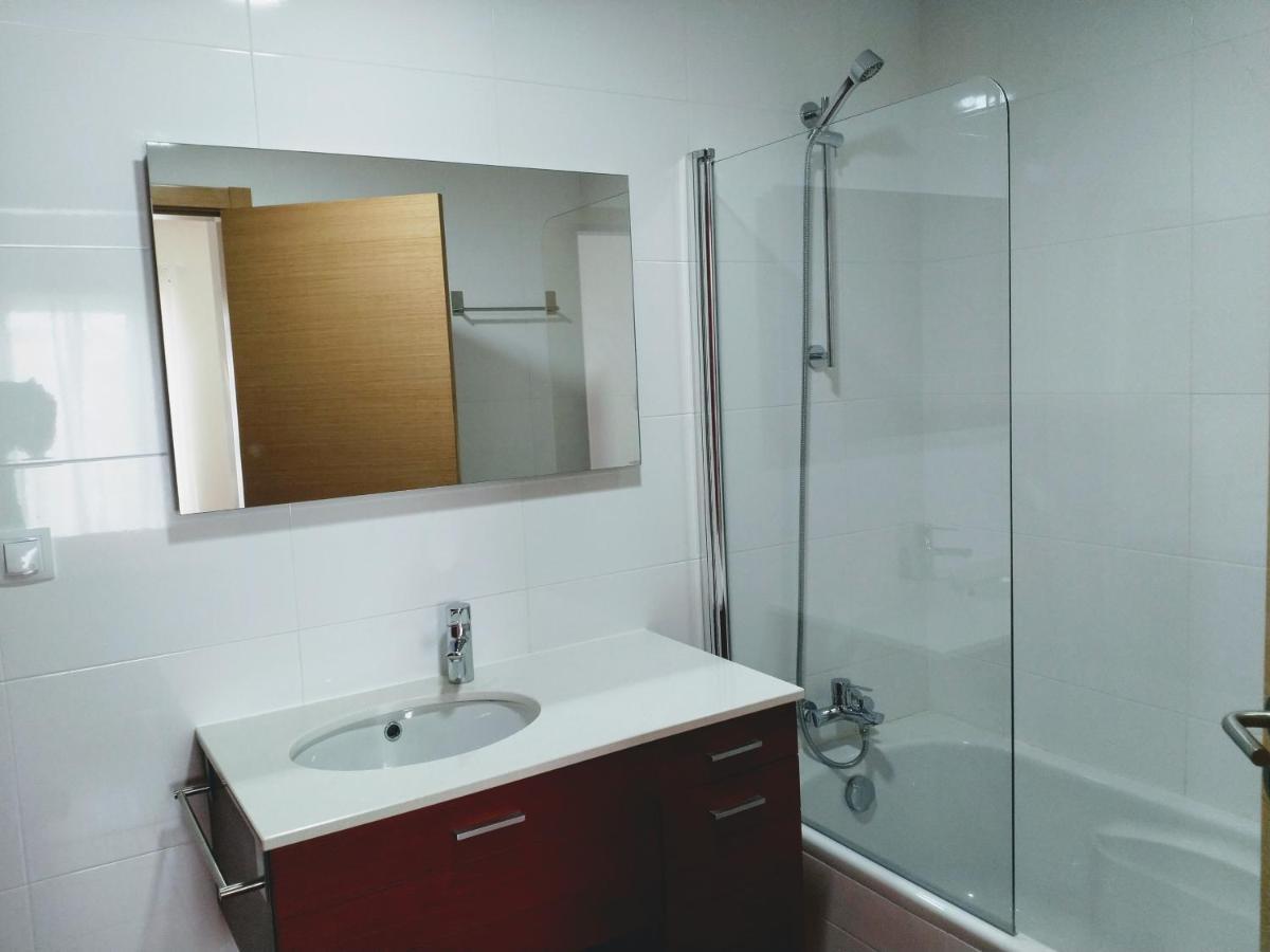 Apartamento T2 Eucalipto 2A Olhos de Agua  Ngoại thất bức ảnh