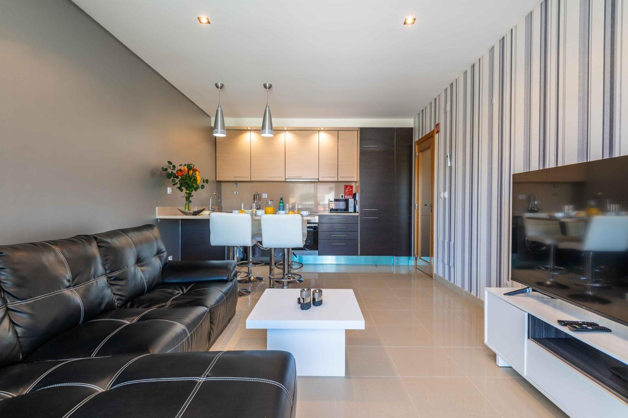 Apartamento T2 Eucalipto 2A Olhos de Agua  Ngoại thất bức ảnh